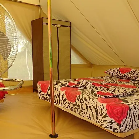 Camping Nebo 4* Ksamil